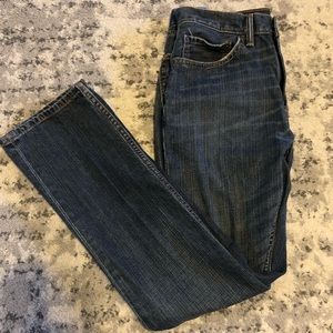 $5 FLASH SALE!!Men's Levi jeans 34 X 34